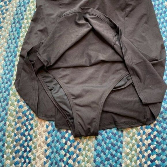 Sea Level One Piece Swimsuit - Picture 5 of 8